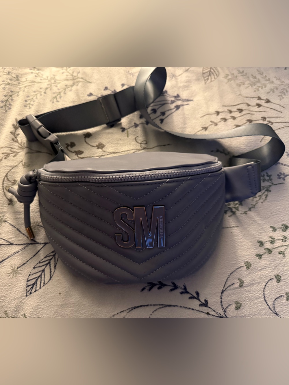 Steve Madden Quilted Gray Waist Bag with Logo